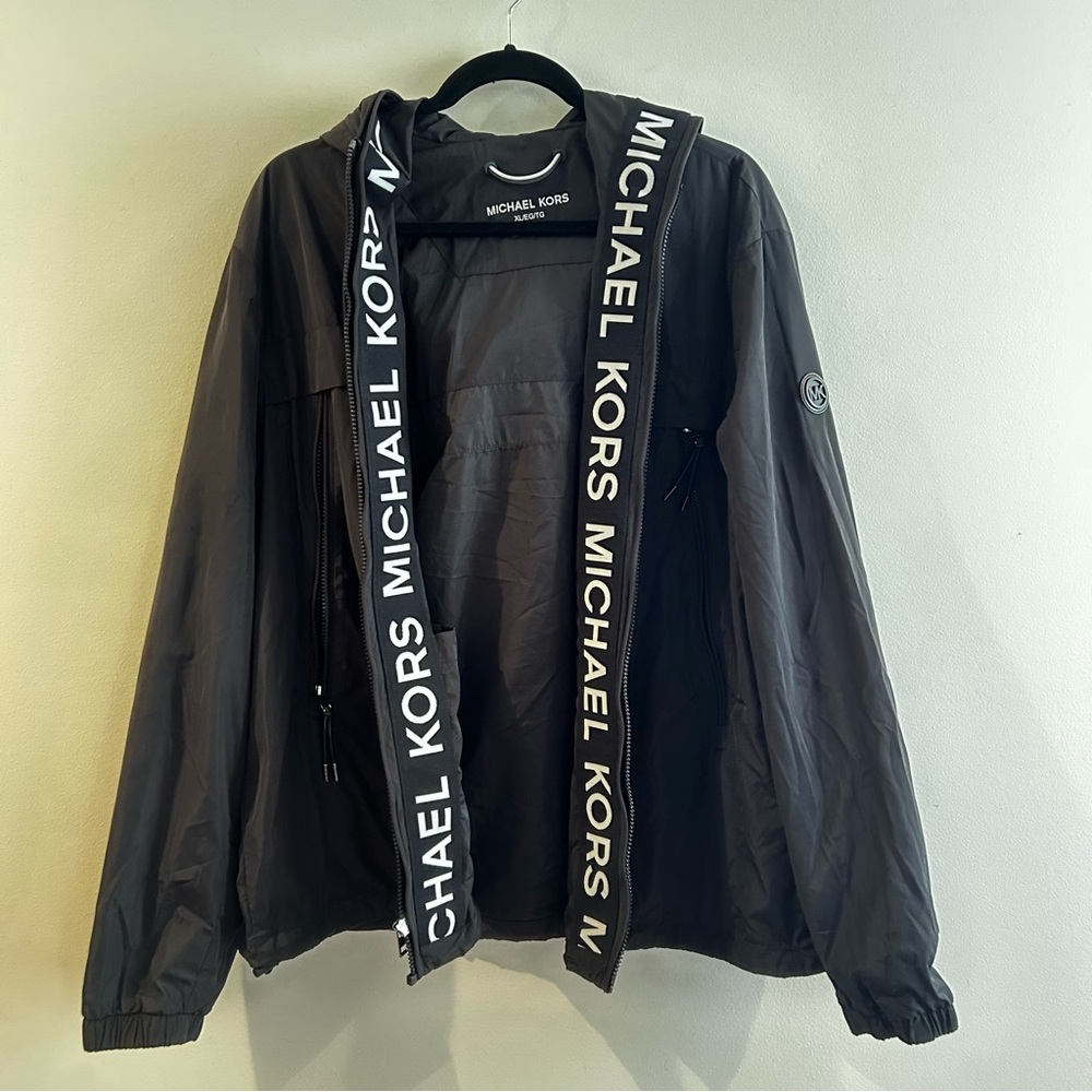 Michael Kors CH3205H67F Branded Black Hooded Jacket | Size L | new with tags